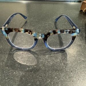2 pairs of 1.50 peepers.  Gently used